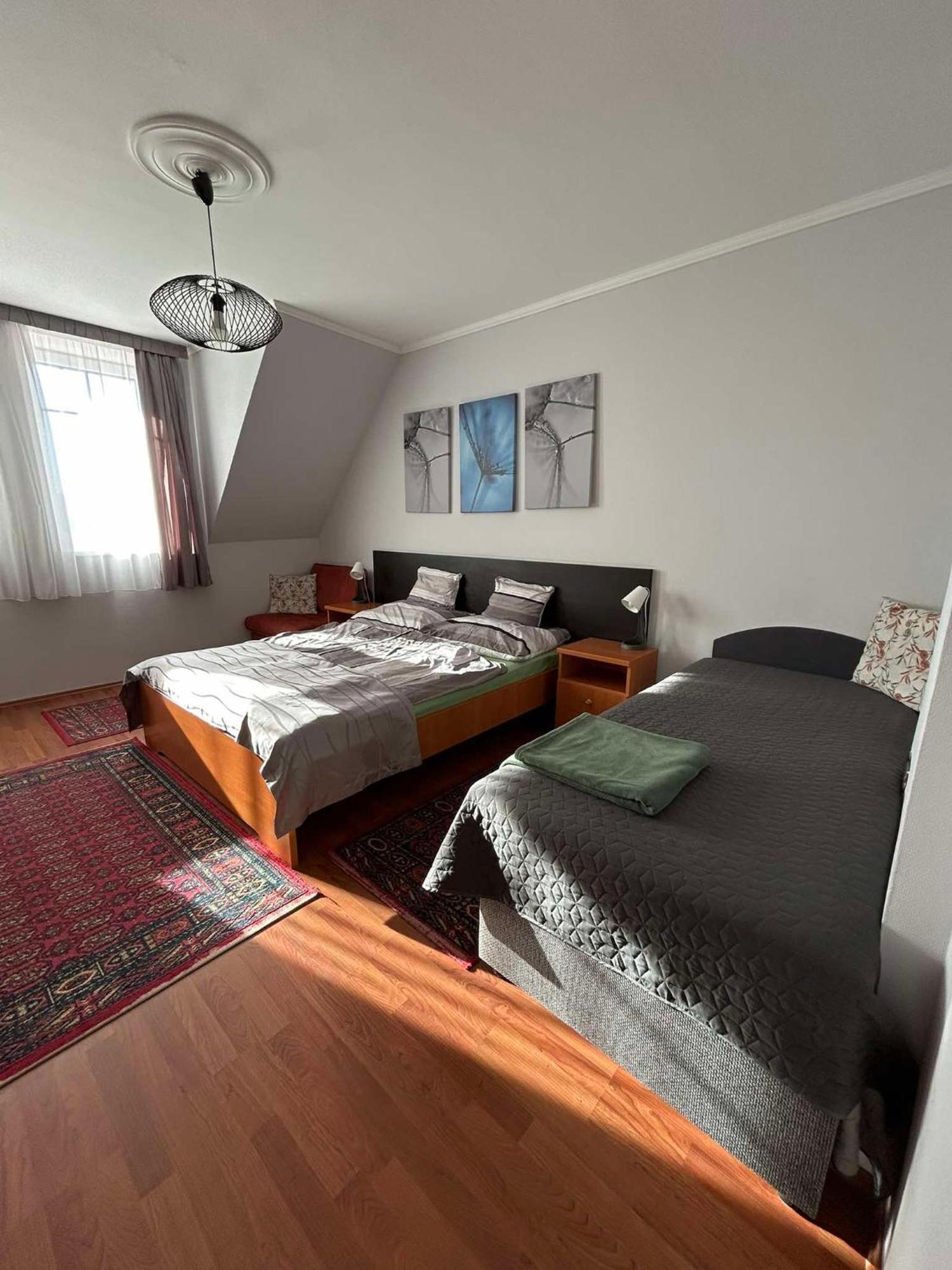 Salt Hill No 19 Apartment *